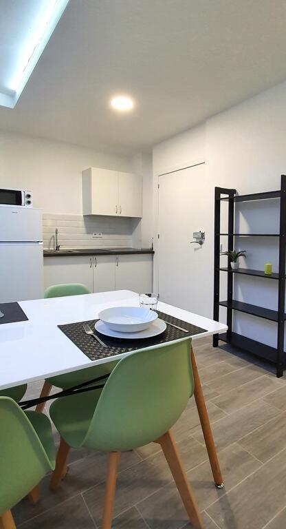 Apartamento De 2020 A Estrenar En Pleno Centro1B Algésiras Extérieur photo